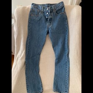 Women Levi’s 501 Jeans